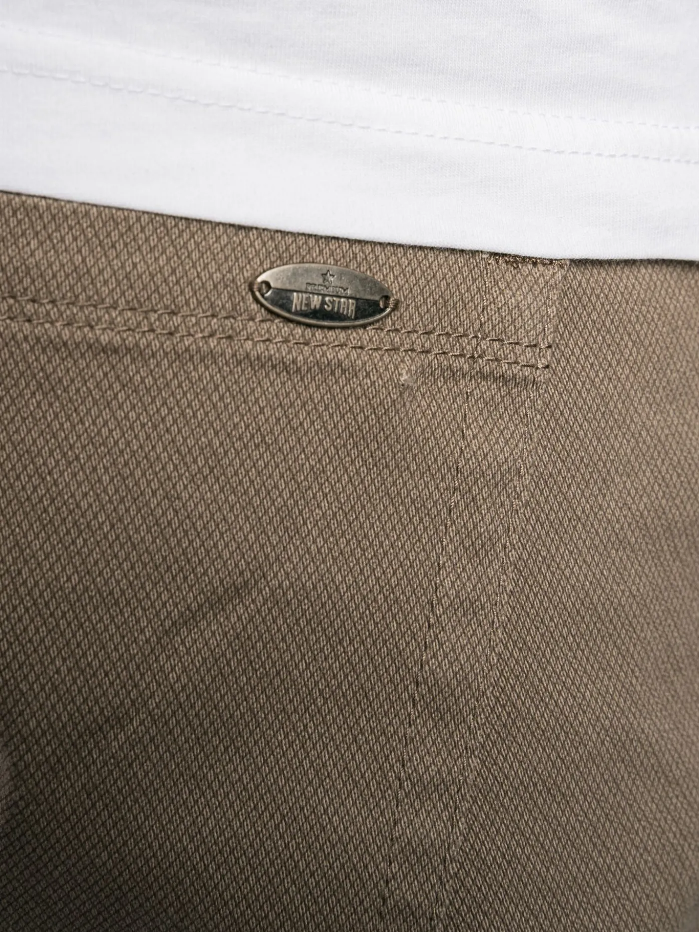 0246 Nyon printed twill