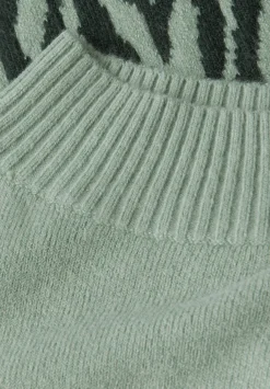 A303479 color block jacquard sweate