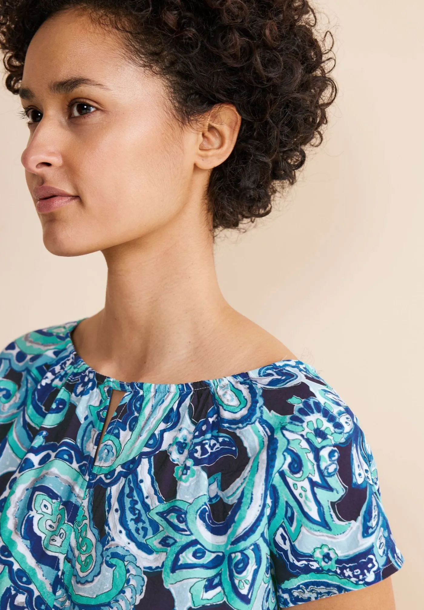 A321161 printed mat-mix shirt w.cut