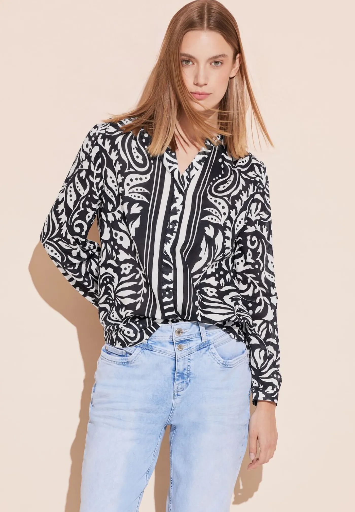 A344579 Printed splitneckblouse w g