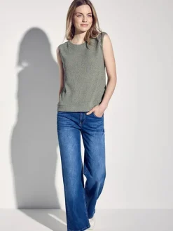 A322954 shiny summer knit top