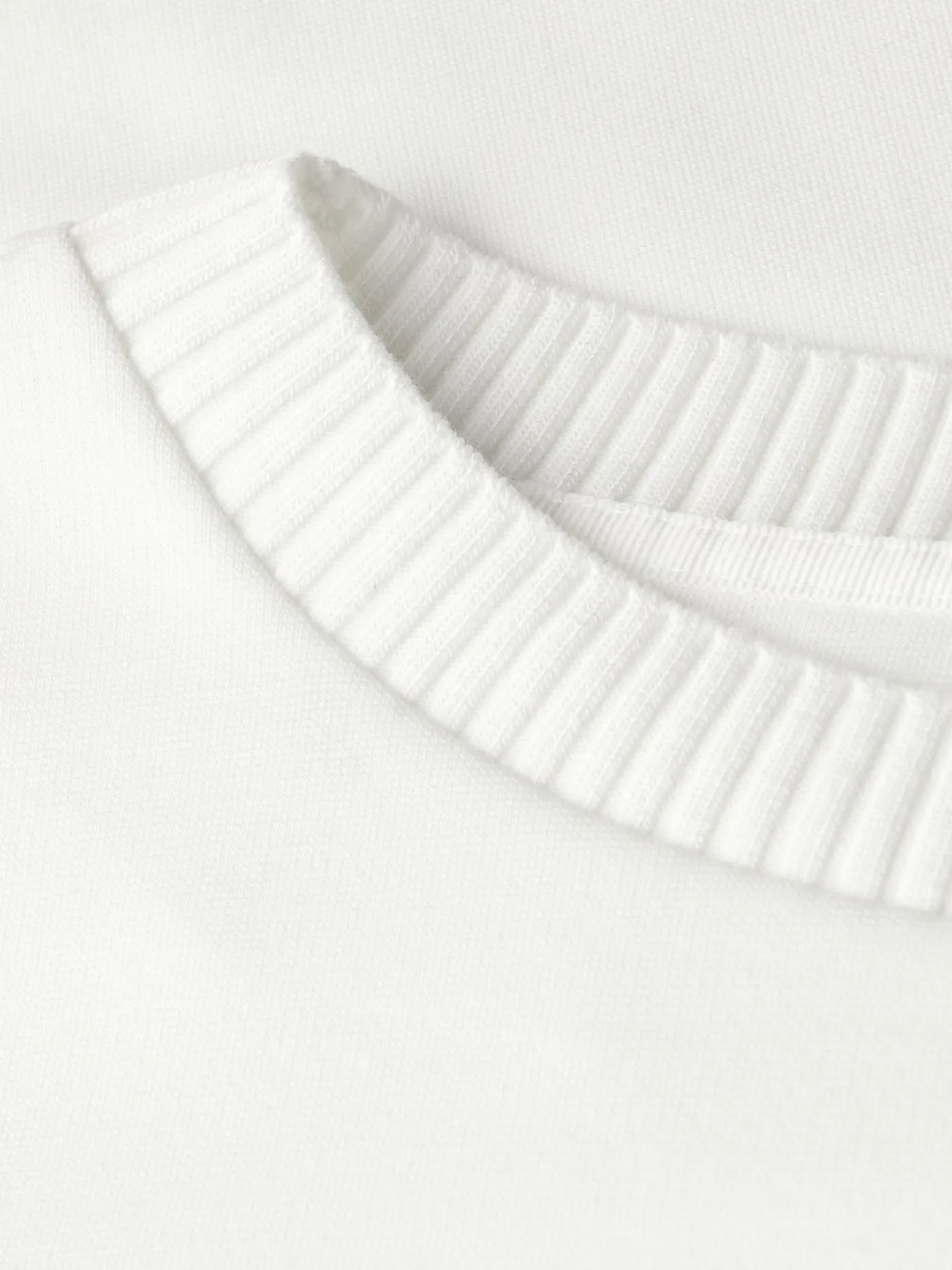 A324003 shirt w.kick details