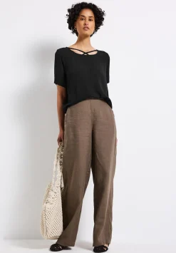 A345730 Shirtblouse w strap details