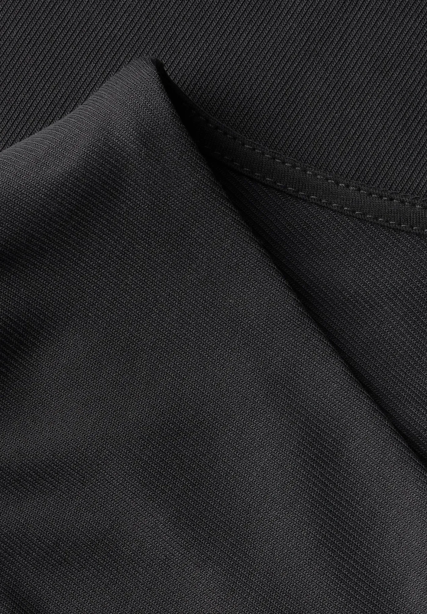 A323329 silk look structure v-neck