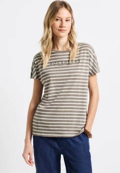 A323175 striped shirt w.wording
