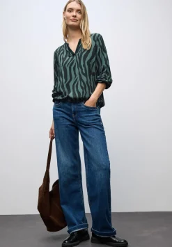 A346048 Tunic blouse w elastic tape