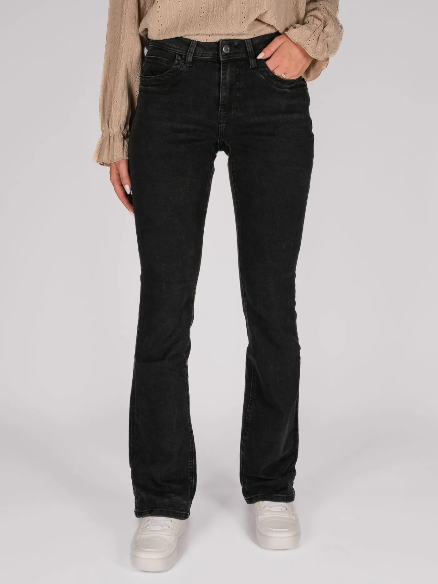 Babette black denim
