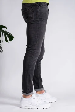 Blast Slim fit Black Used