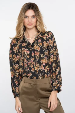 Blouse flowers