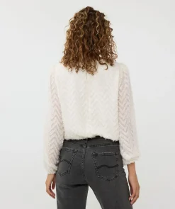 Blouse R/neck fluffy zigzag plumetis