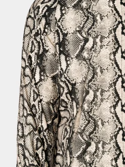Blouse snake