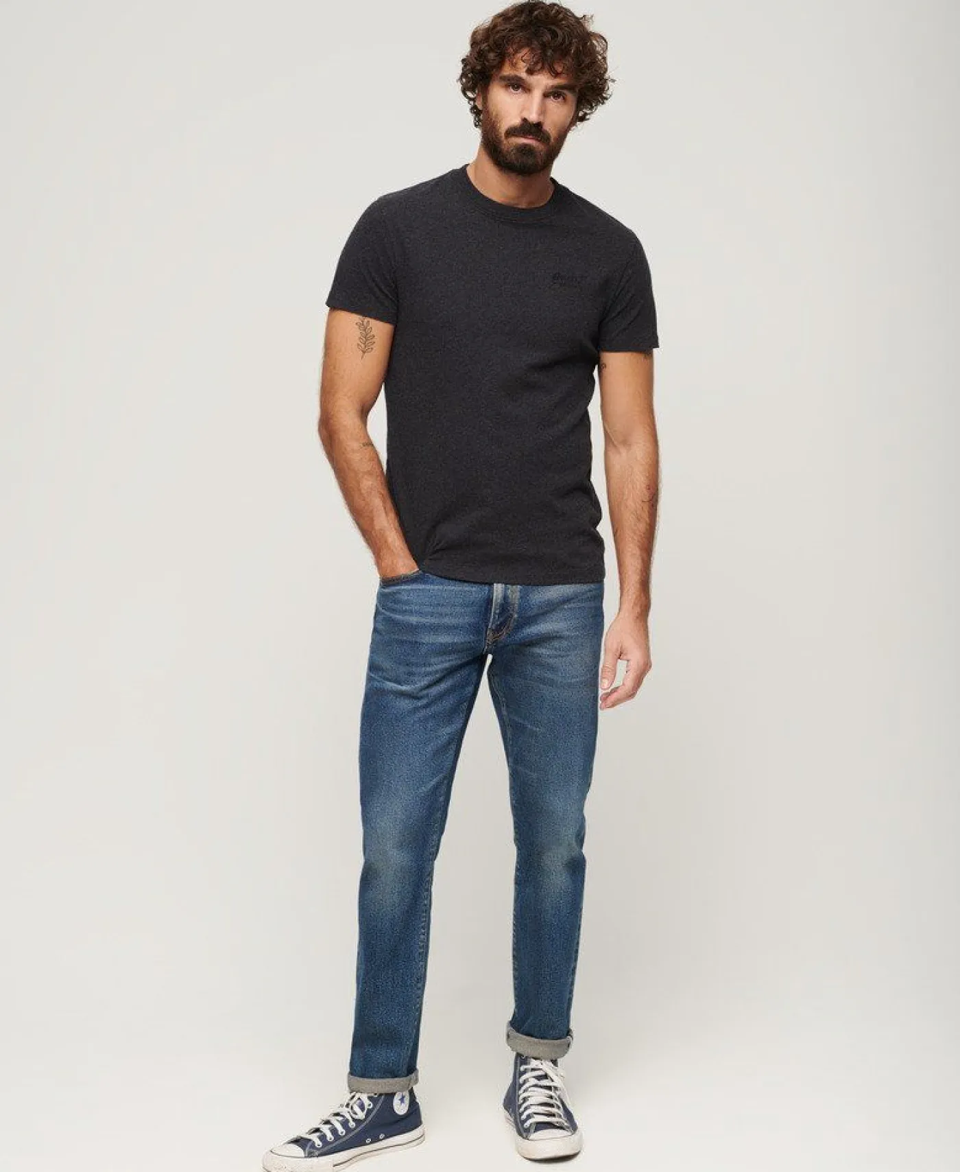 Essential logo emb tee