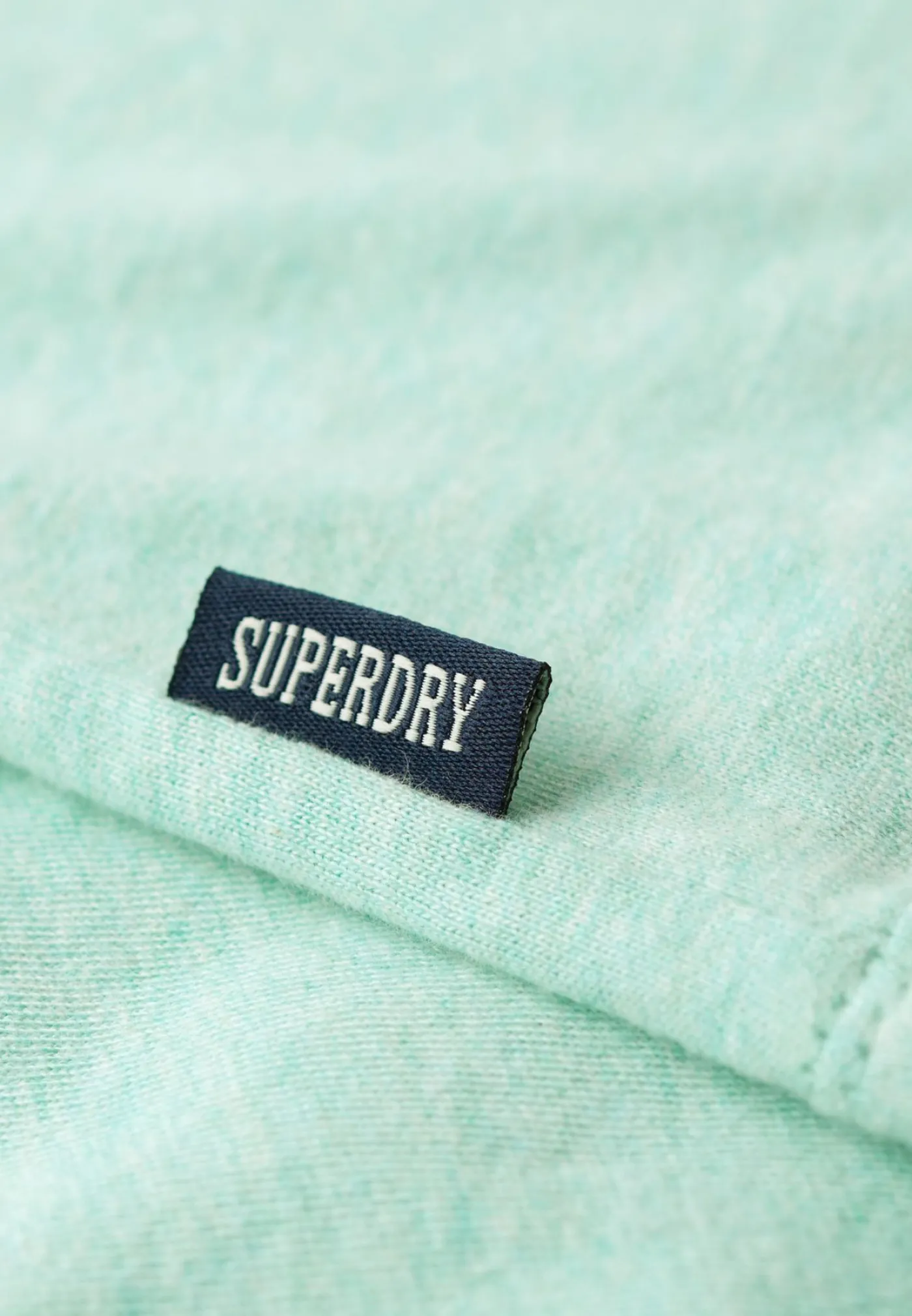 Essential logo emb tee