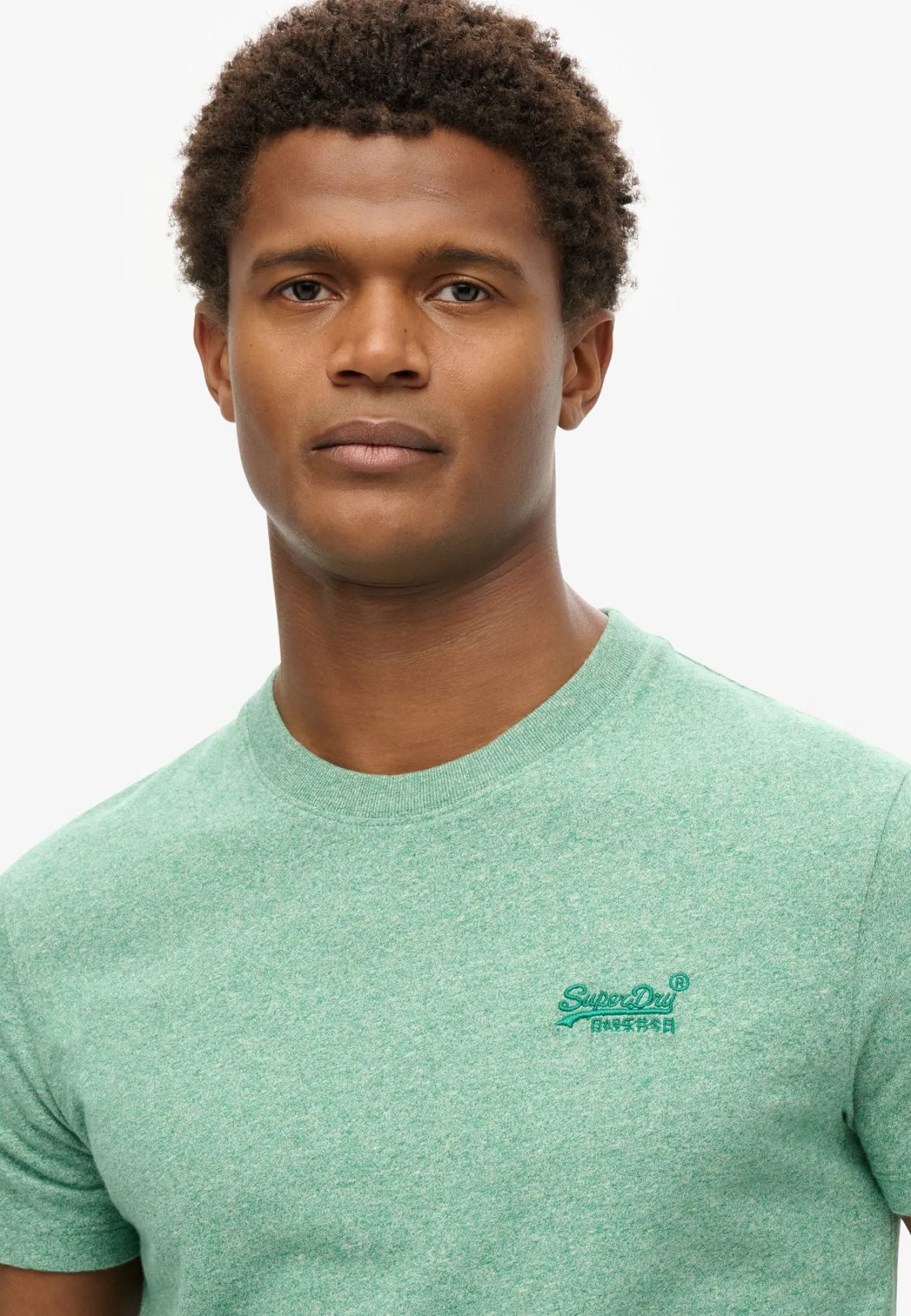 Essential logo emb tee