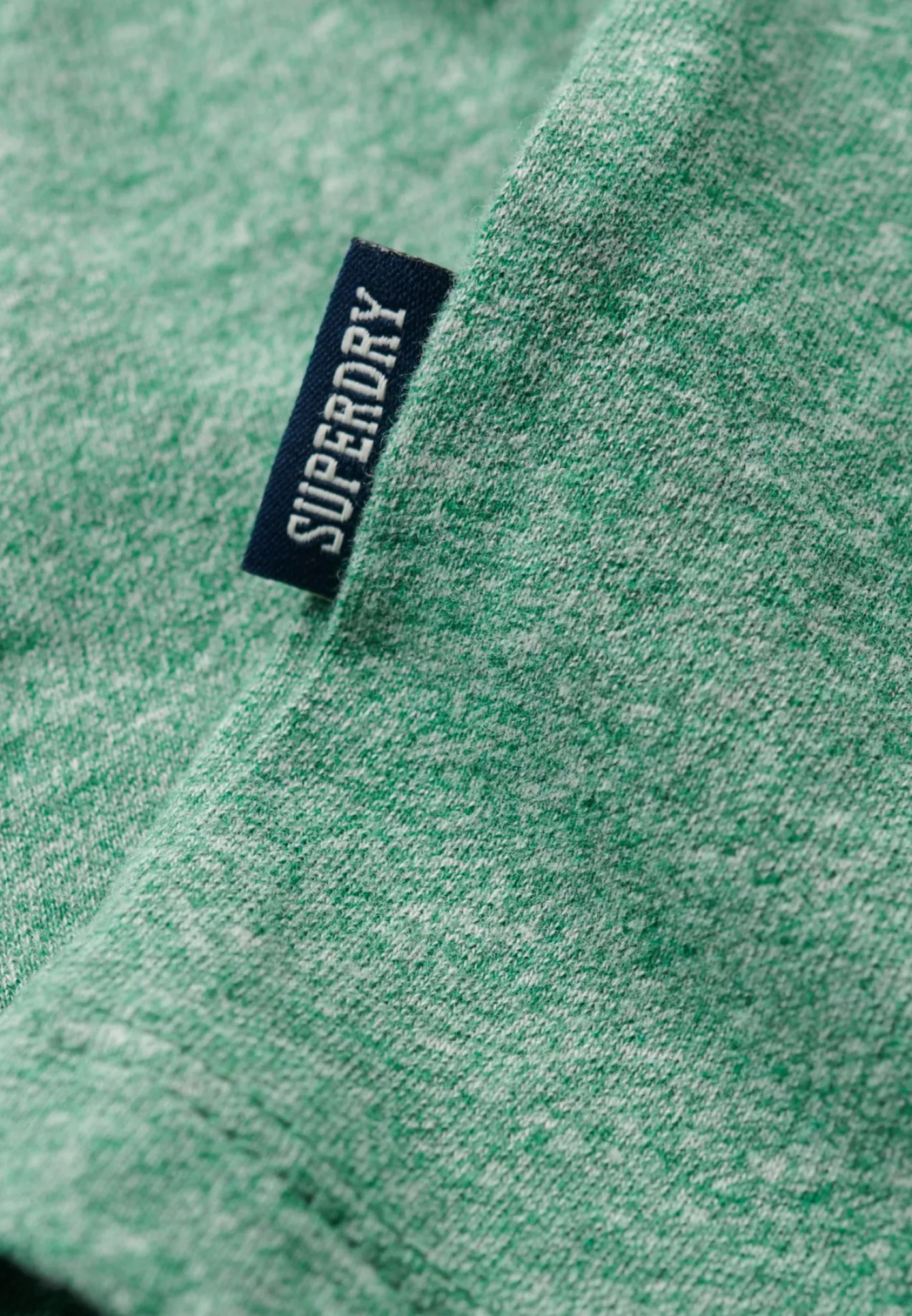 Essential logo emb tee