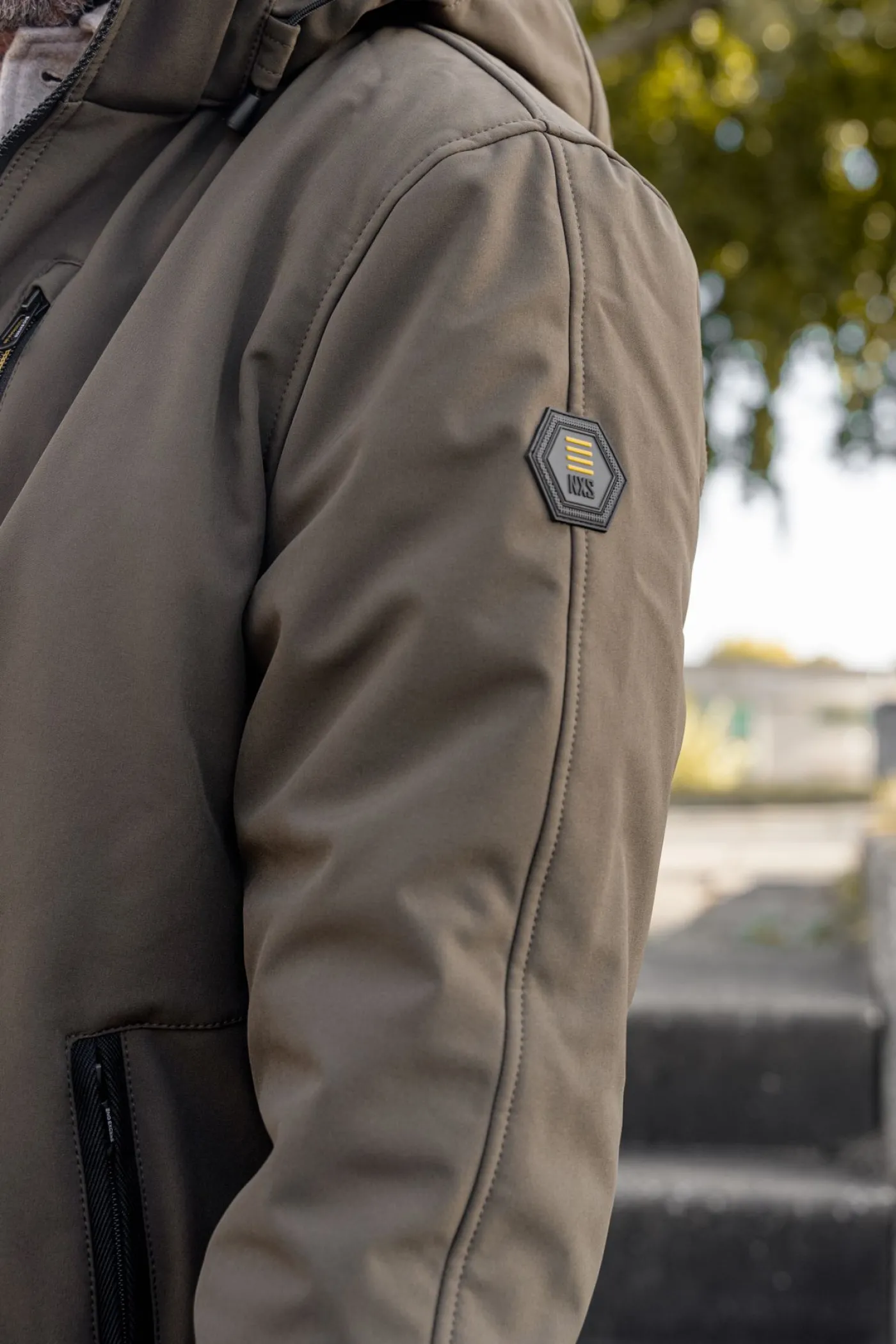 Jacket Short Fit Hooded Softshell Stretch