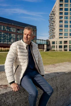 Jacket Short Fit Sealed