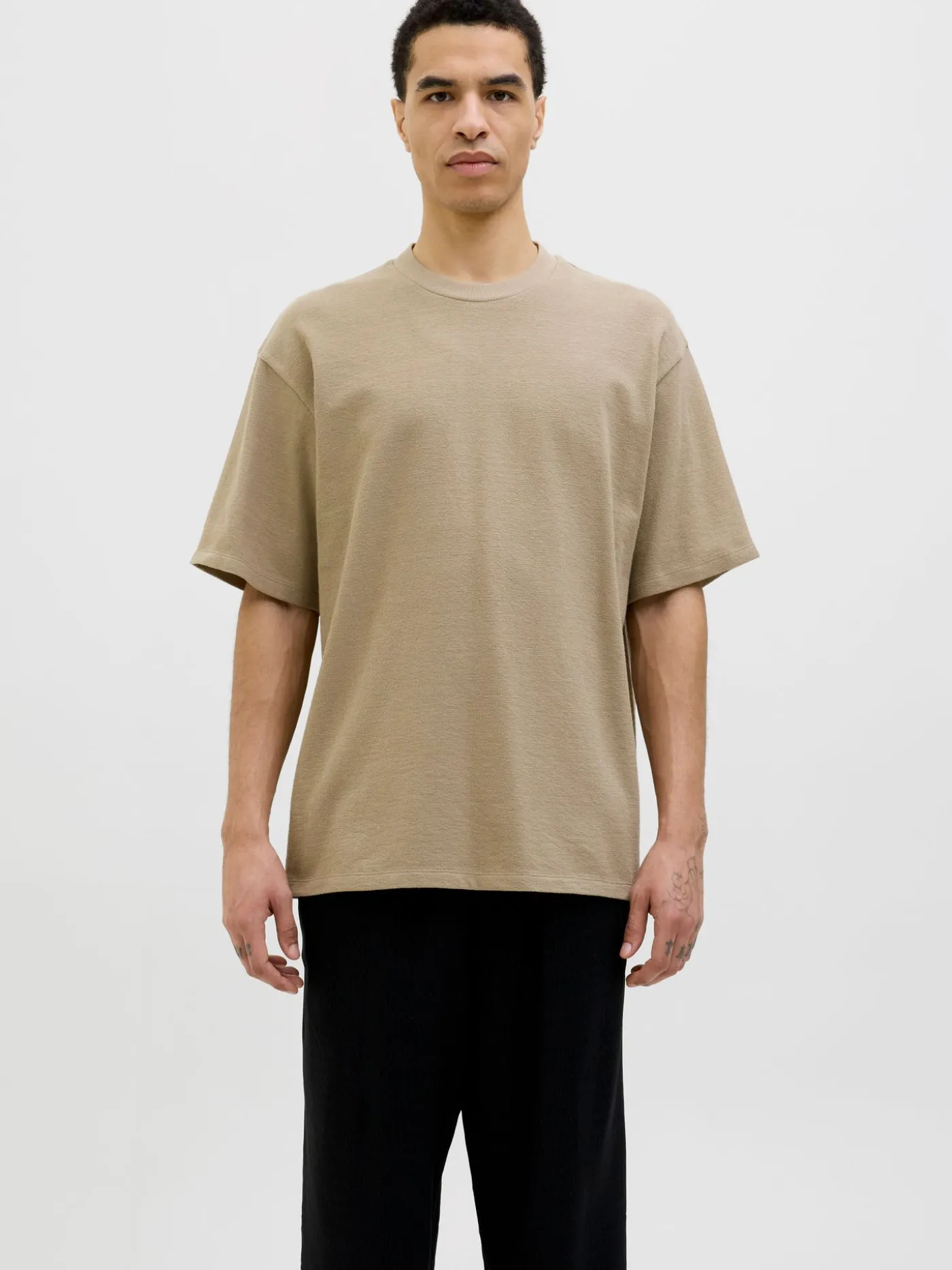 JJLOUI OSMOS TEE CREW NECK