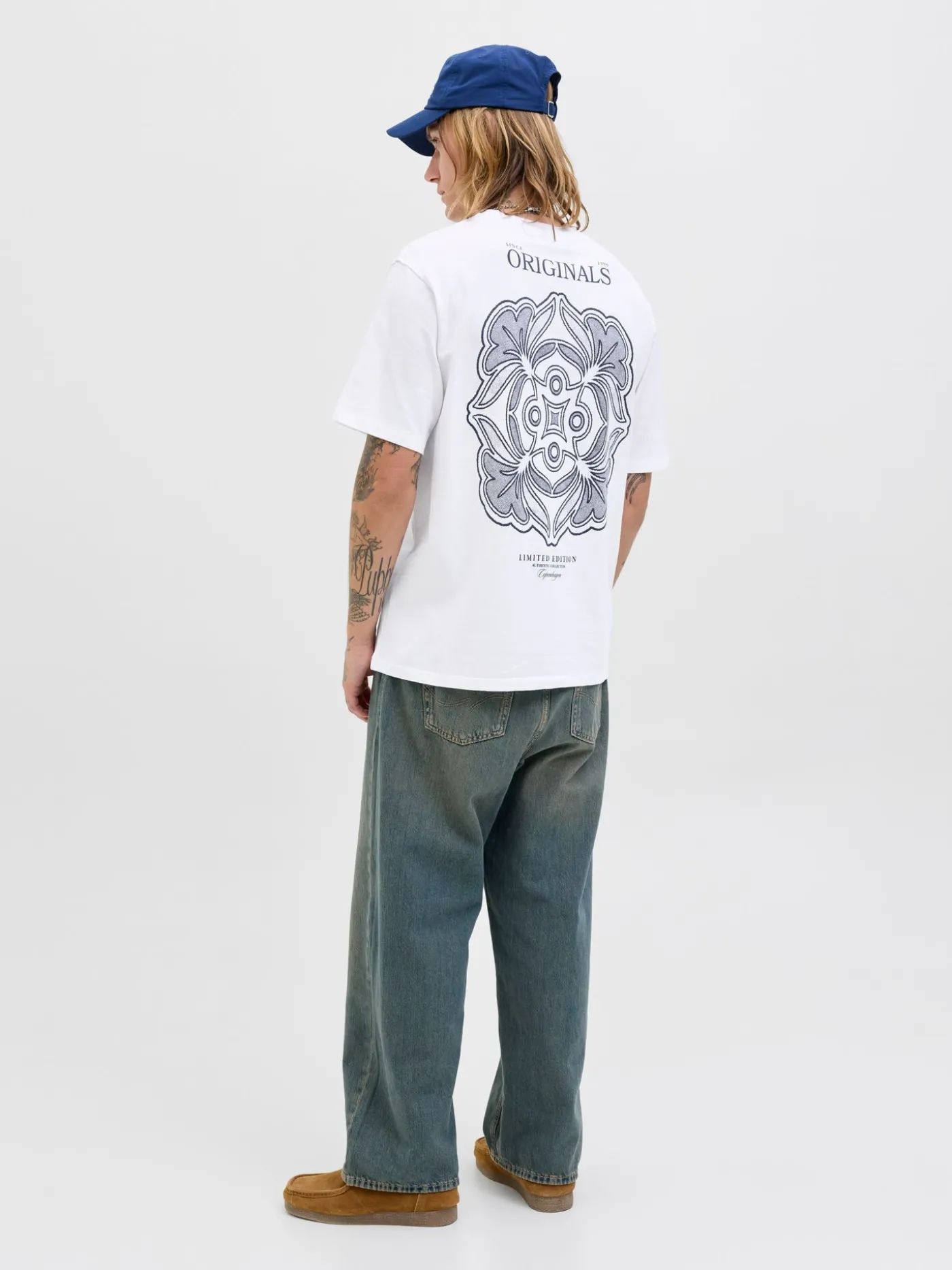 JORDIA GRAPHIC BACK TEE SS CREW NEC