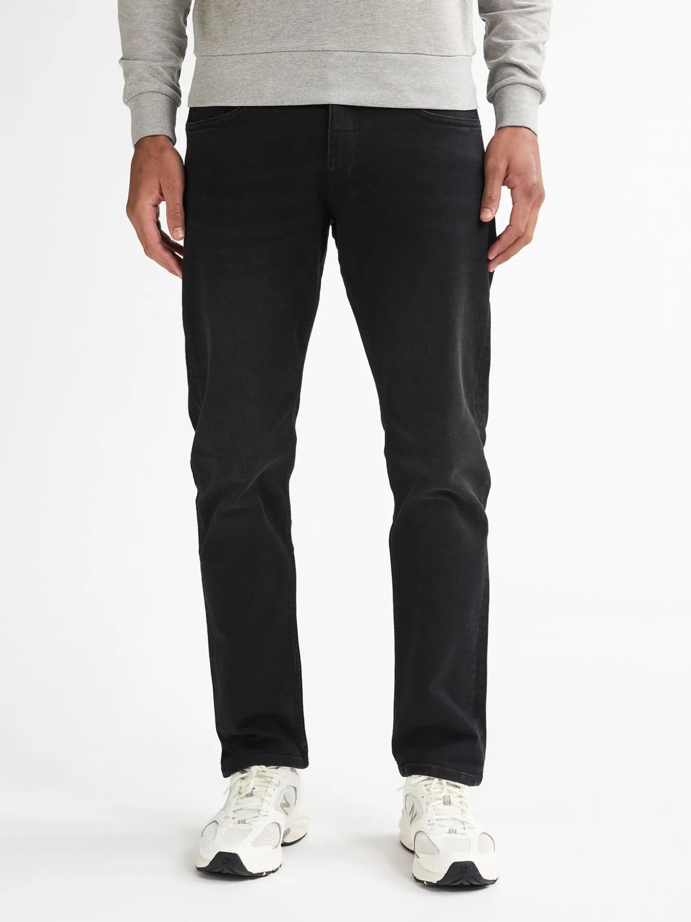 Men Denim Tapered