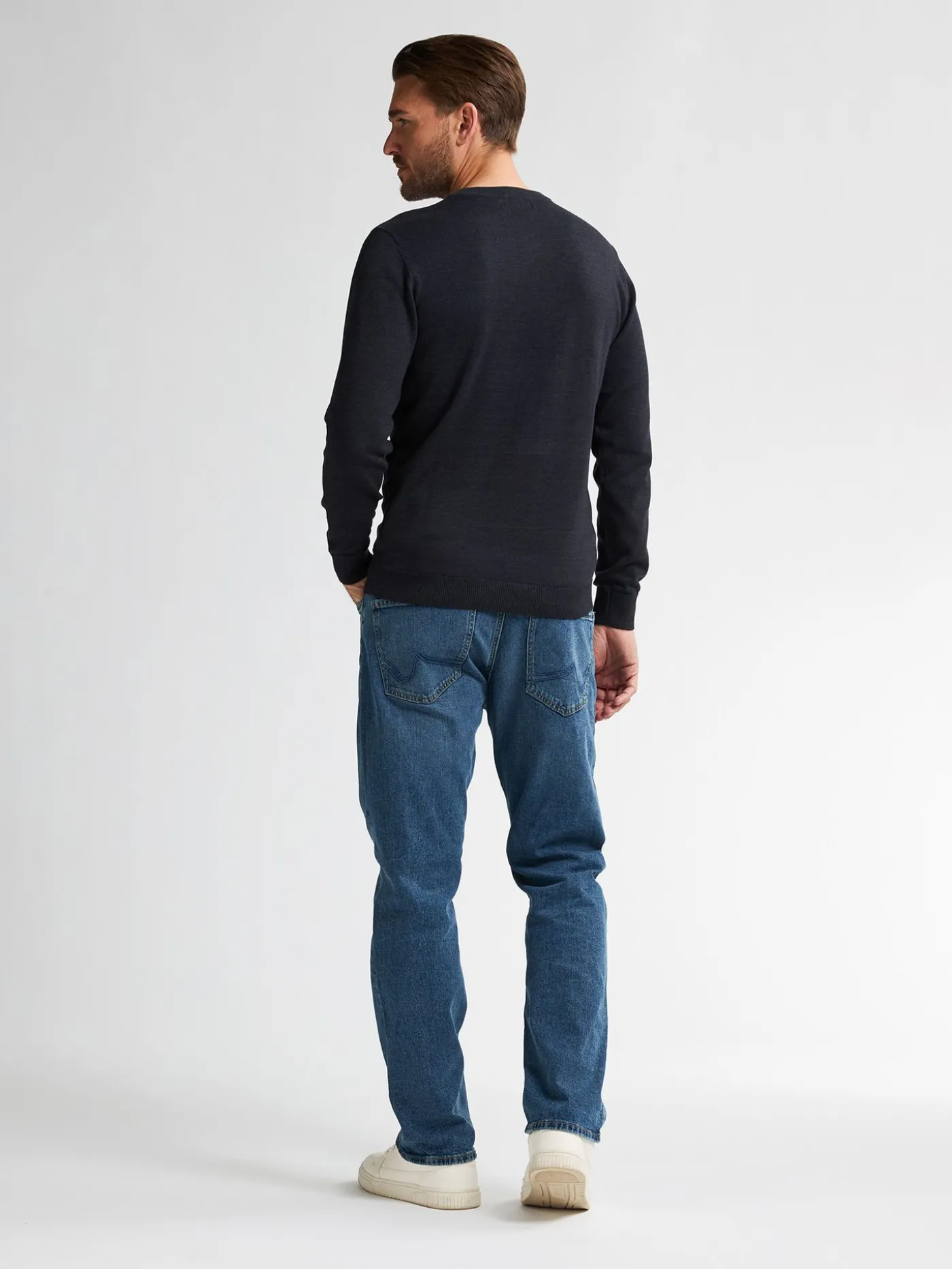 Men Knitwear V-Neck Basic