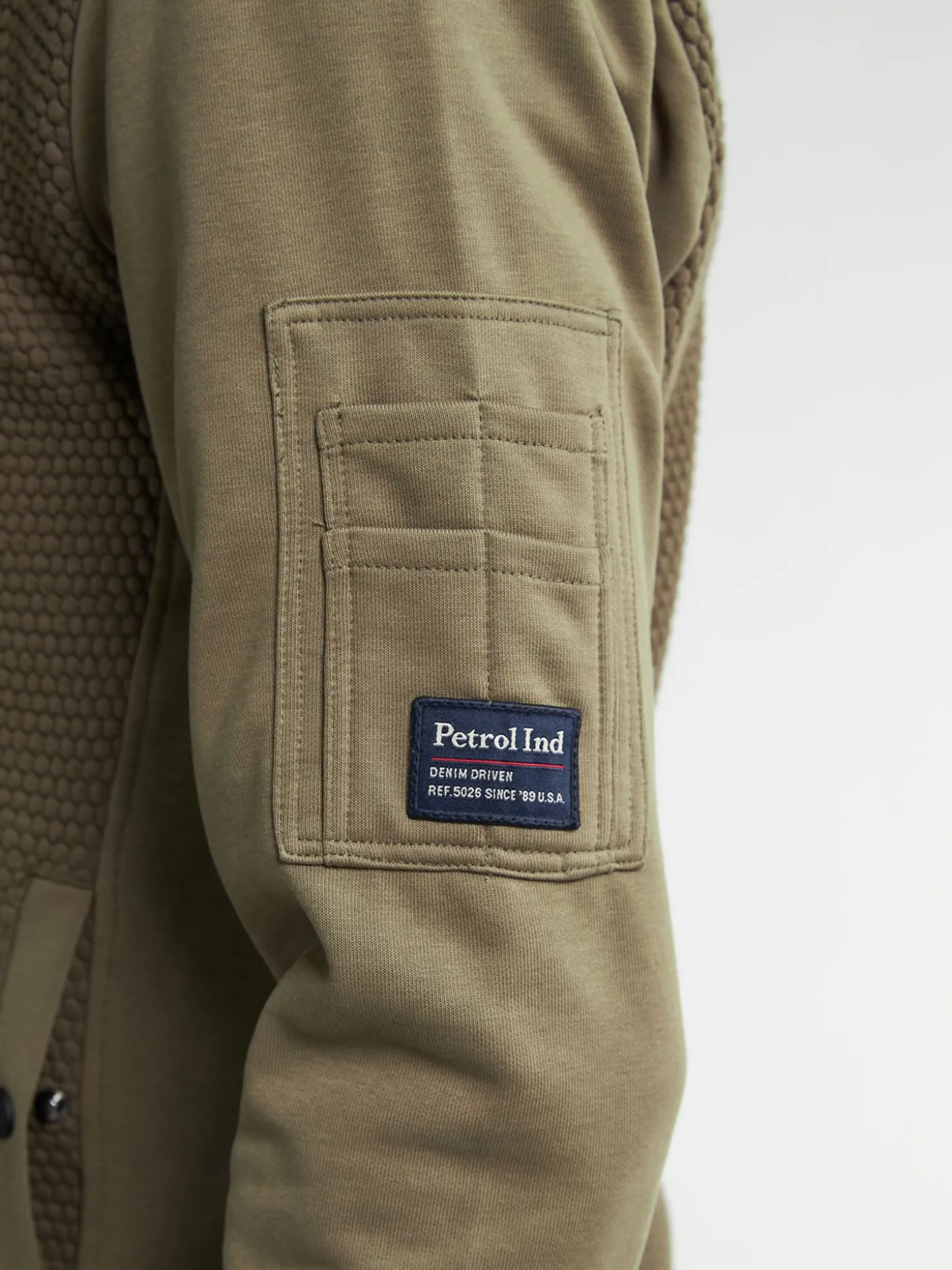 Men Sweater Collar Zip