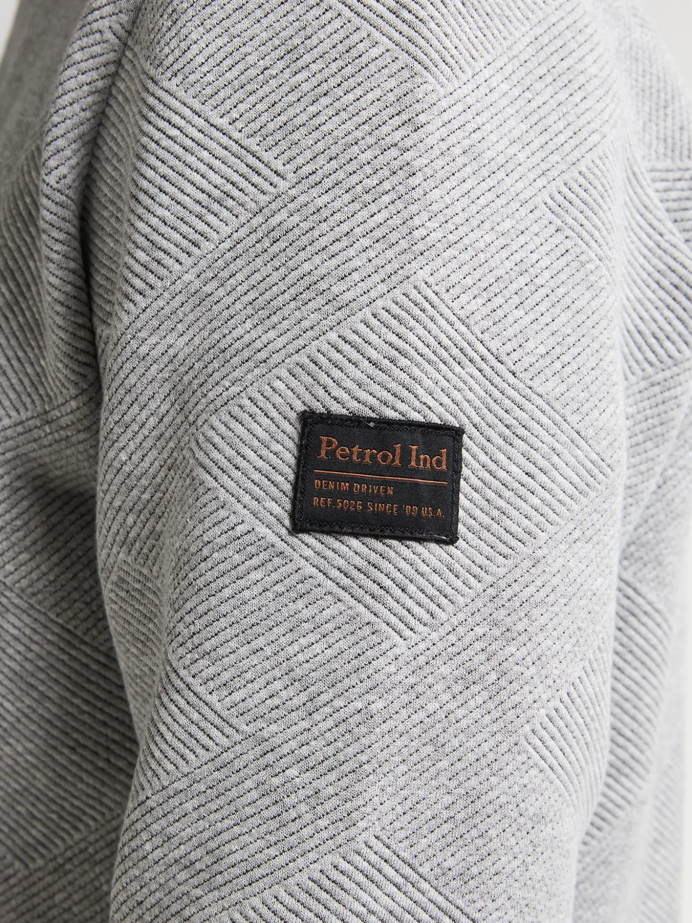 Men Sweater Round Neck