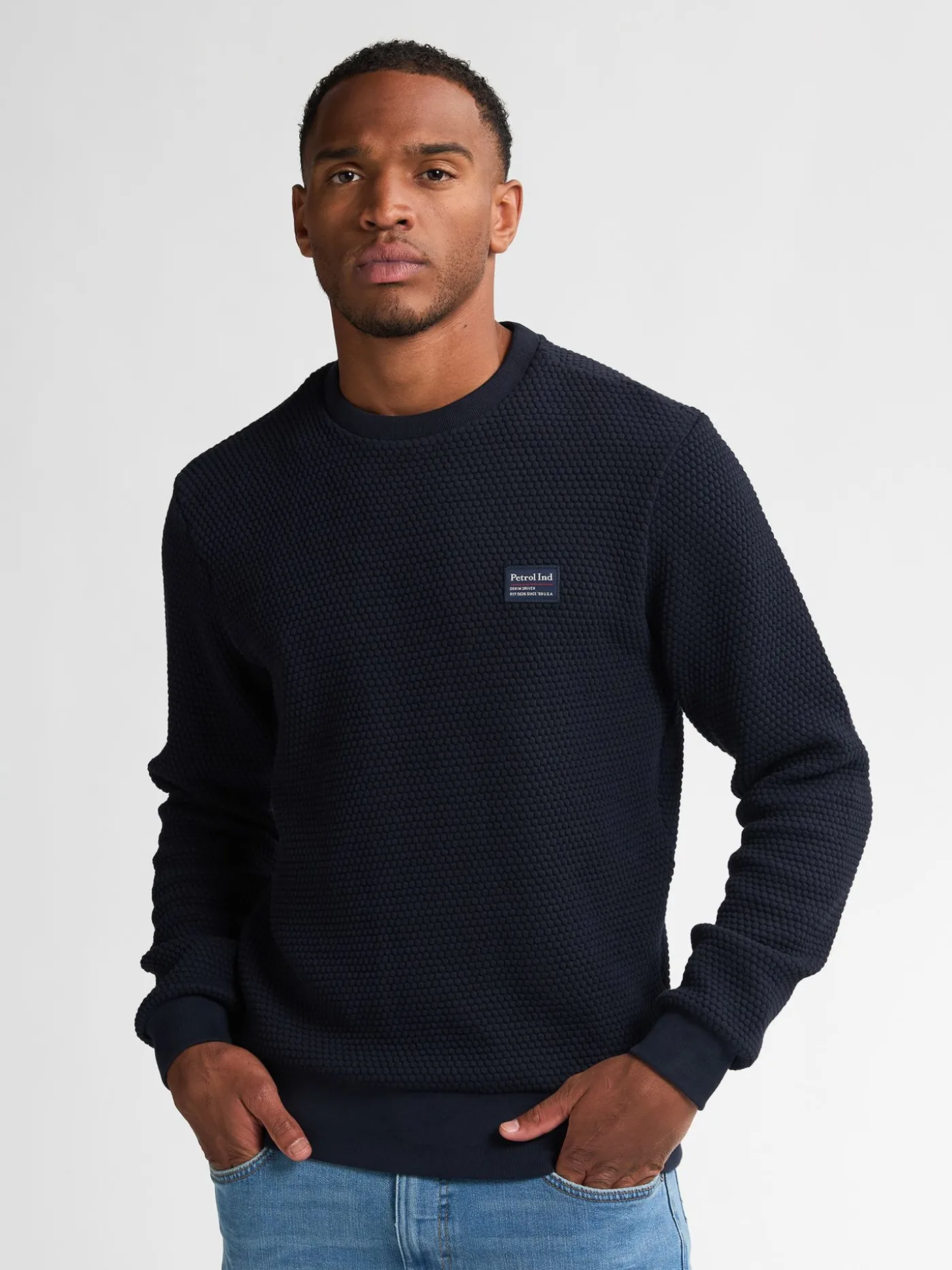 Men Sweater Round Neck