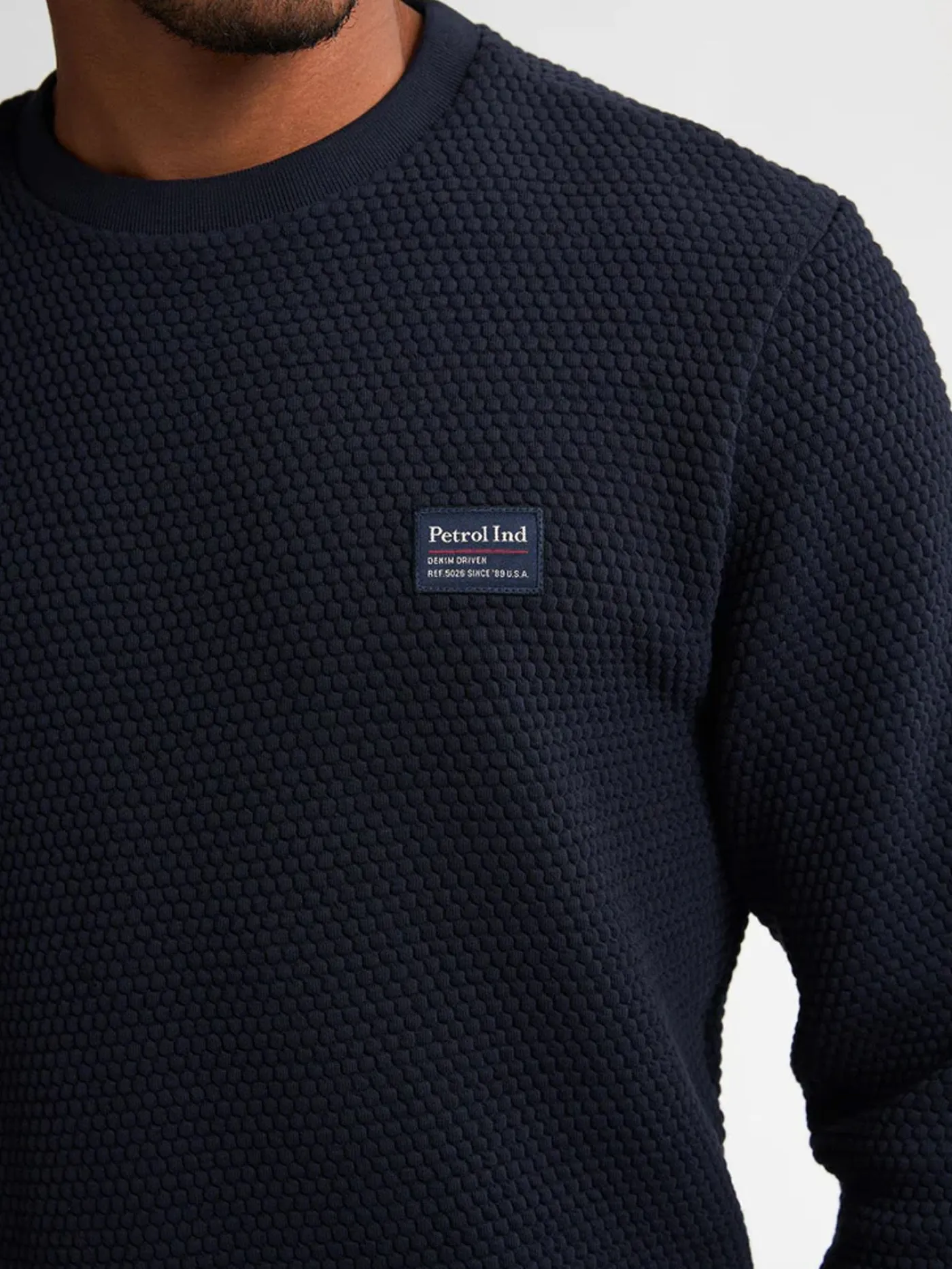 Men Sweater Round Neck