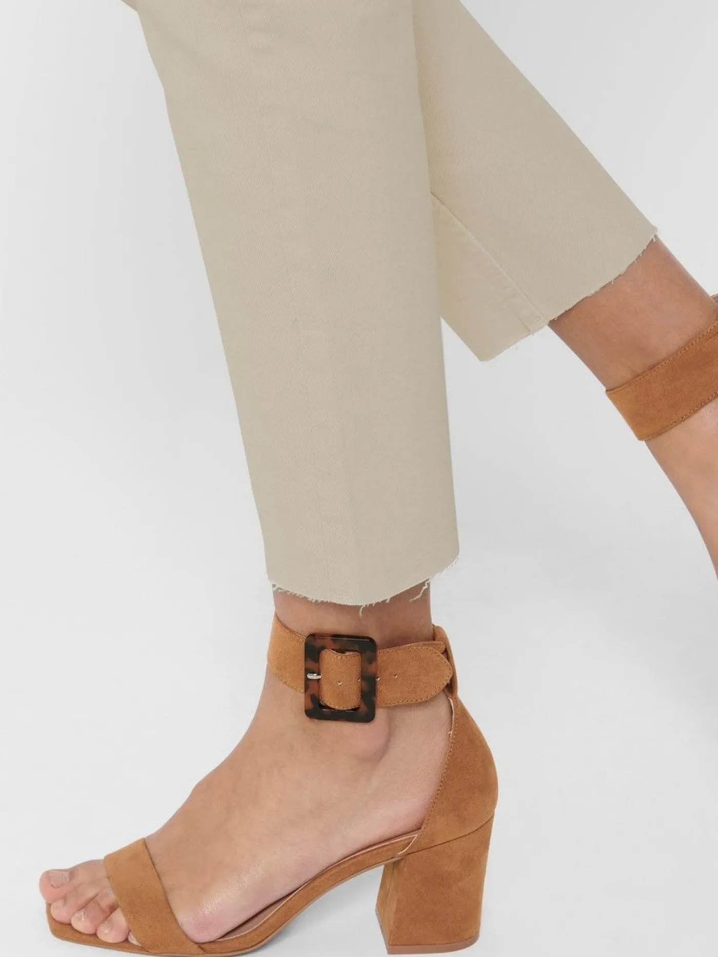 ONLEMILY HW ST RAW CRPANK DNM COL N - Ecru