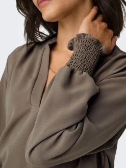 ONLMETTE V-NECK LS SMOCK TOP NOOS W
