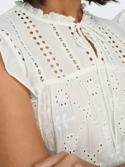 ONLREVA LIFE S/L EMB TOP WVN NOOS