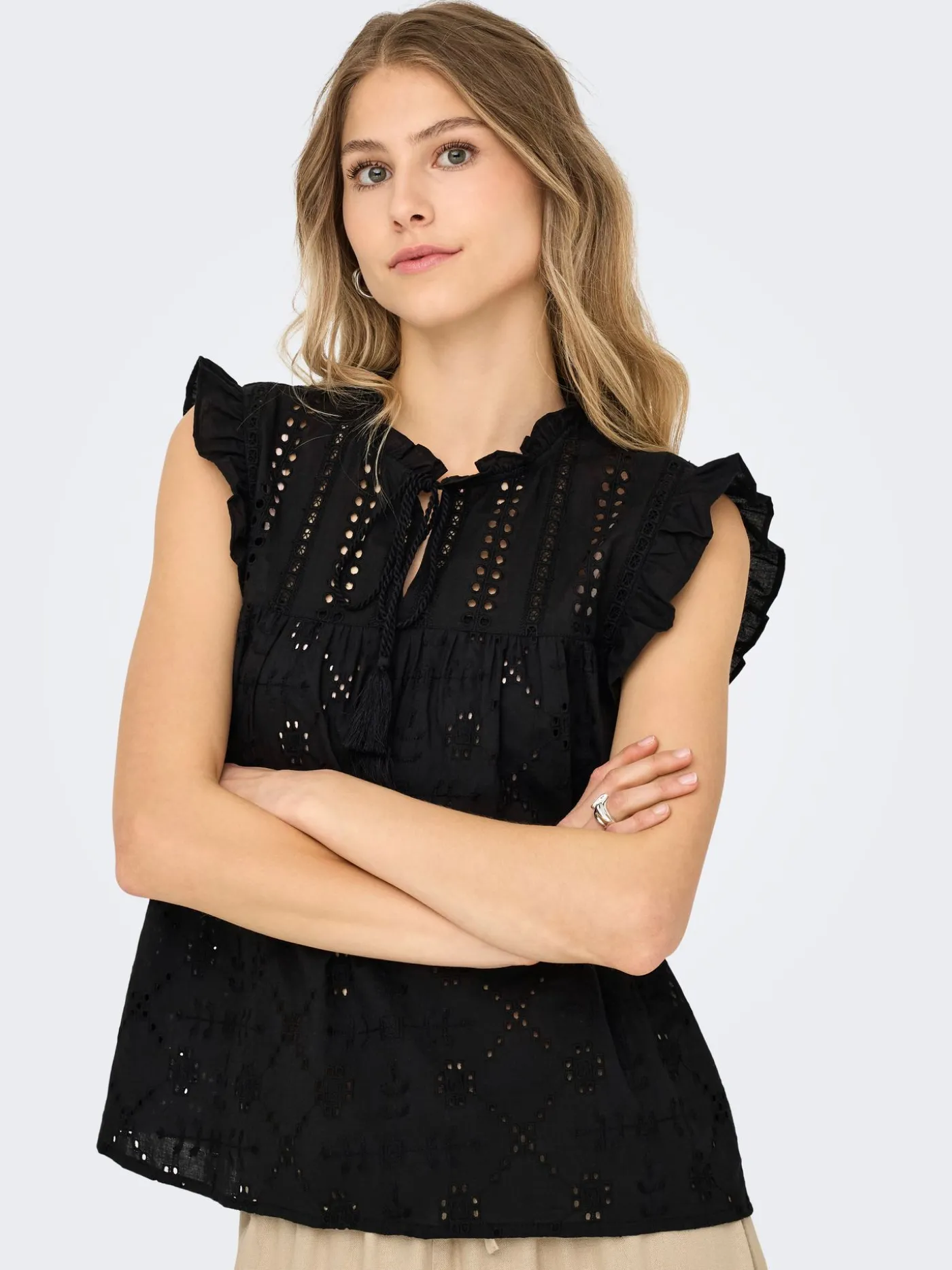 ONLREVA LIFE S/L EMB TOP WVN NOOS