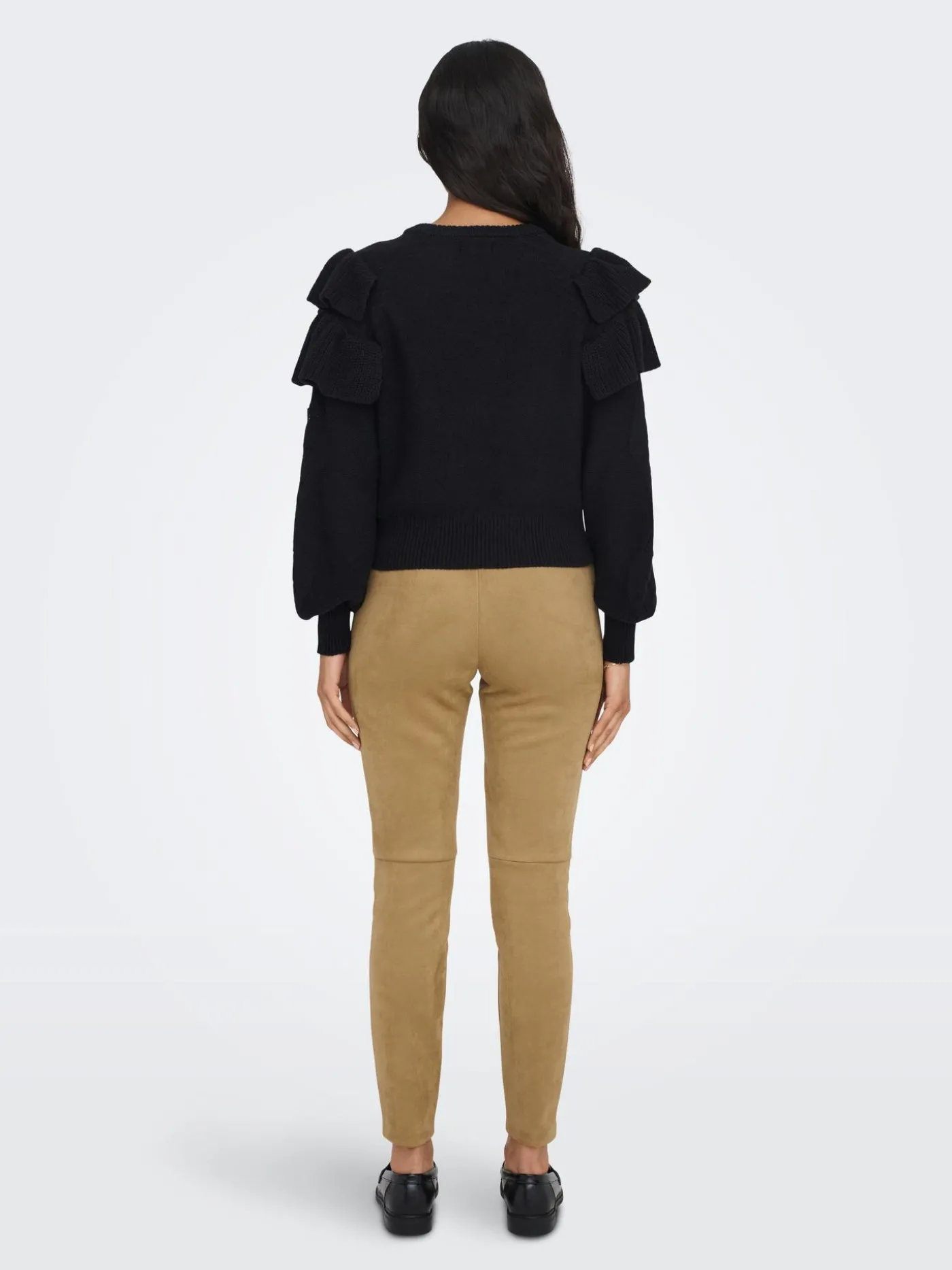 ONLRILLO LS RUFFLE ONECK CC KNT