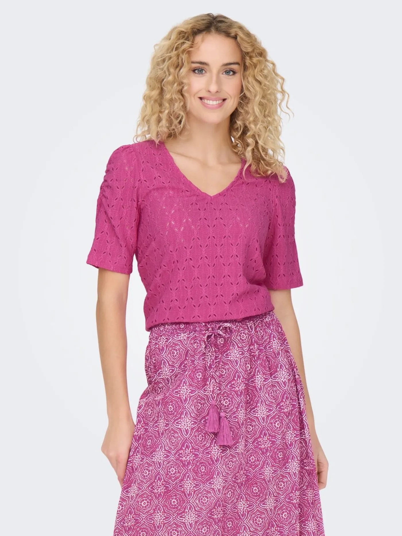 ONLROSA S/S V-NECK PUFF TOP JRS