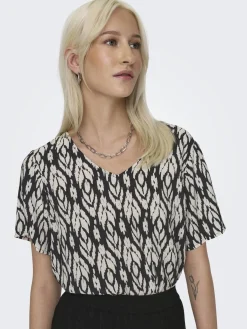 ONLSUSAN S/S V-NECK TOP WVN NOOS