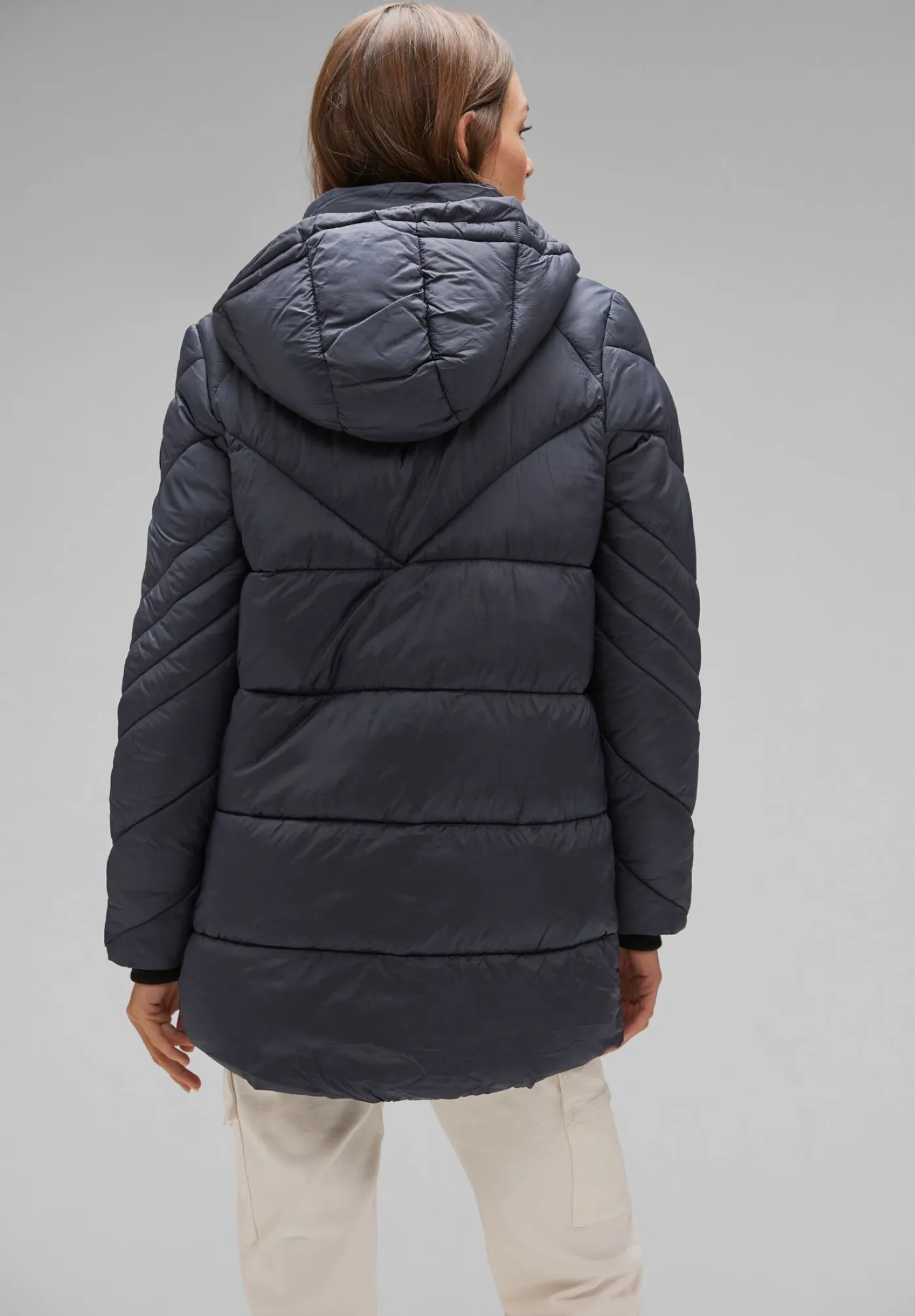 Padded mid lenght jacket
