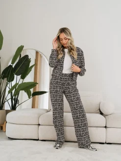 PATRICE GRAPHIC TRAVEL