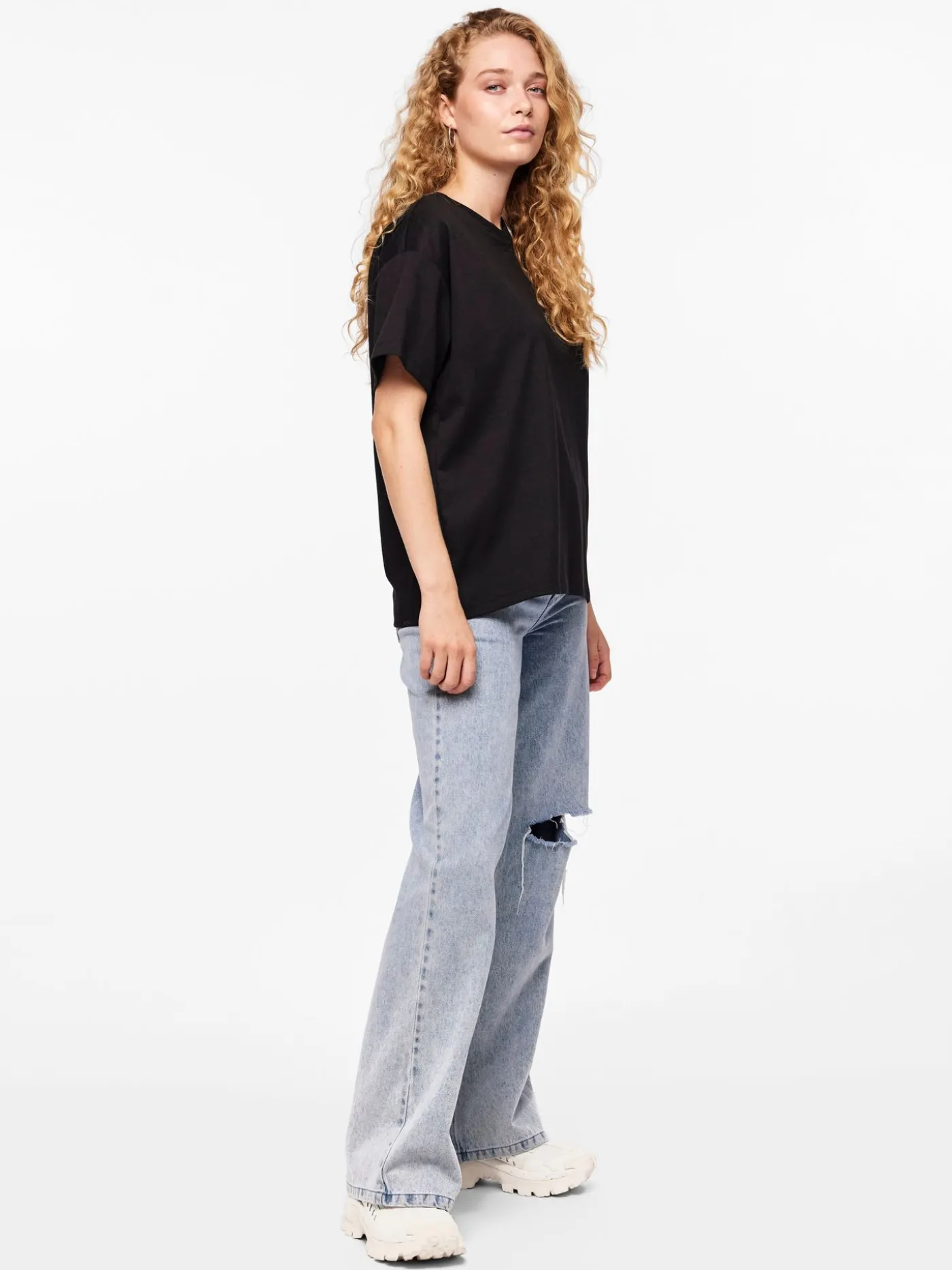 PCSKYLAR SS OVERSIZED TEE JRS NOOS