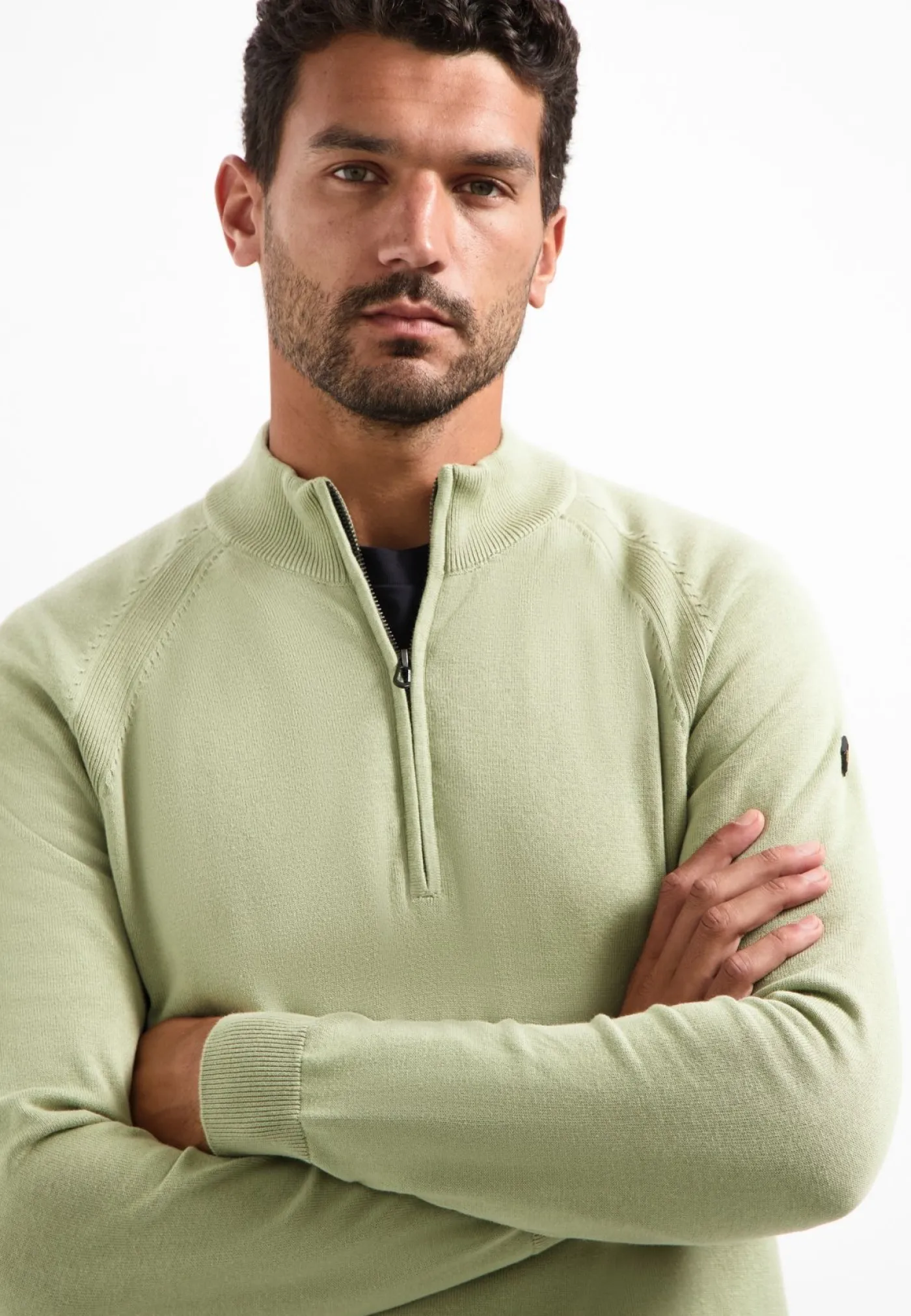 Pullover Half Zip High Collar Solid