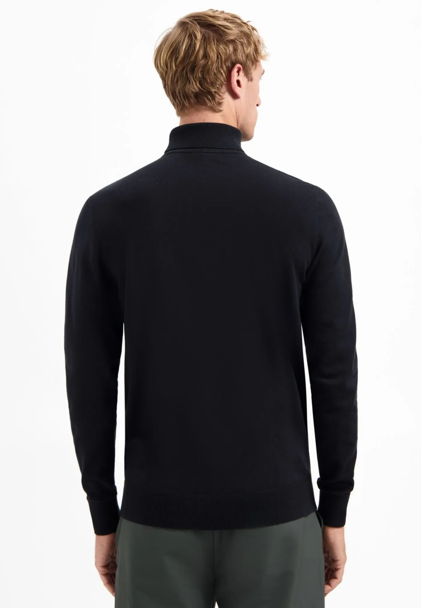 Pullover Roll Neck