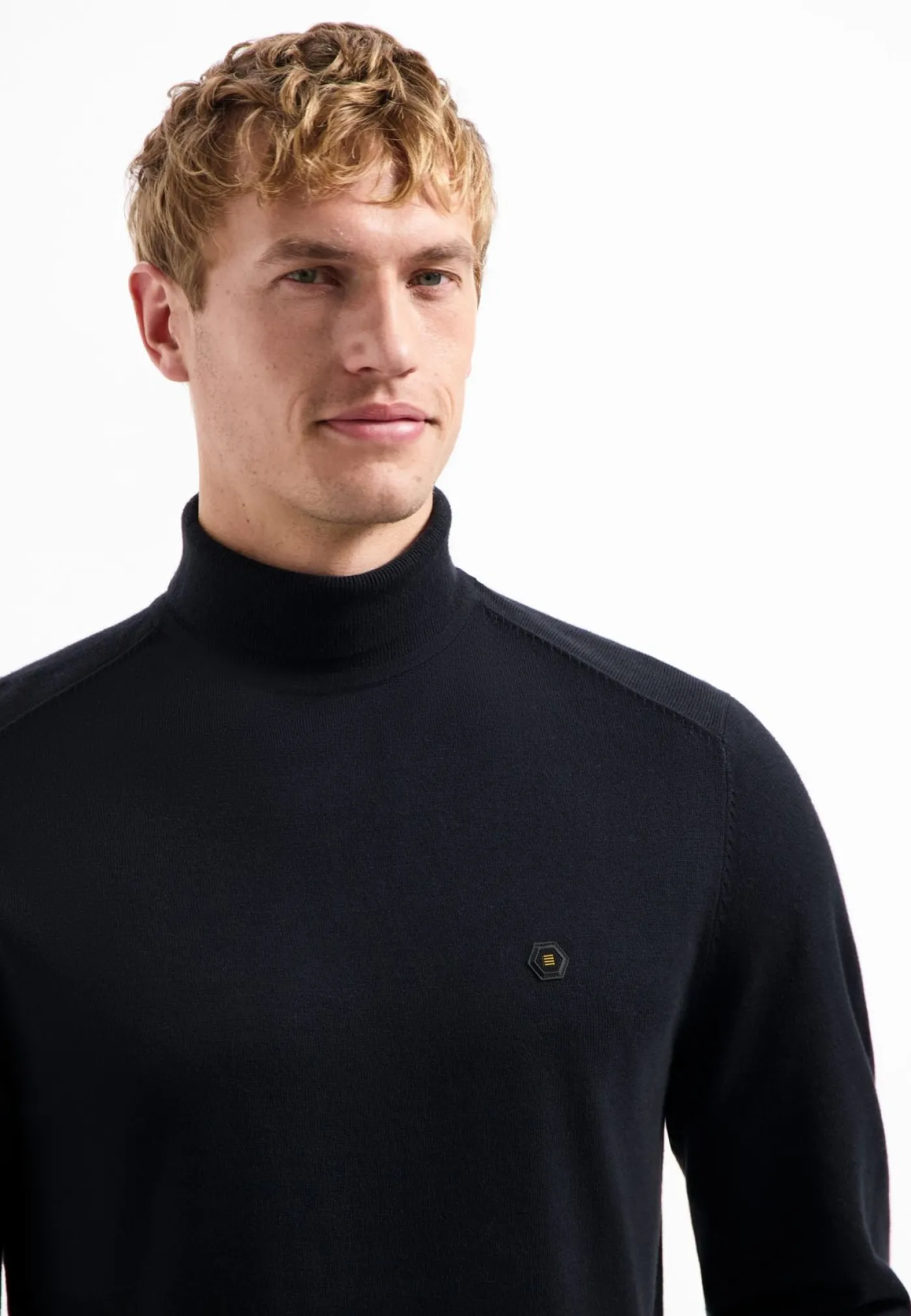Pullover Roll Neck