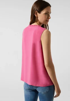Solid v-neck top w frill