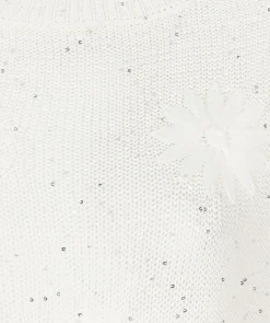 Sweater embroidery flowers