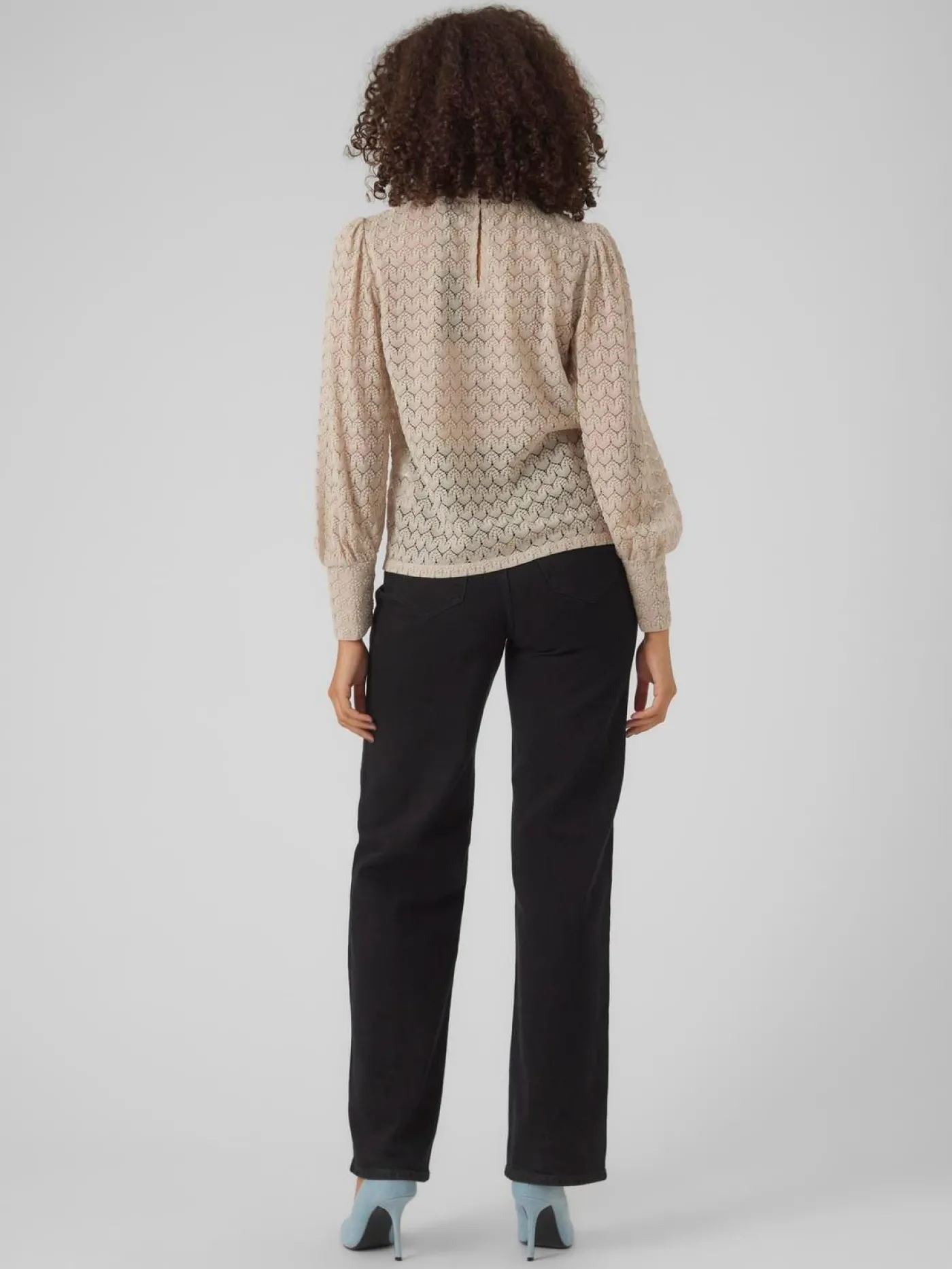 VMBECCA LS HIGH NECK LACE TOP JRS N