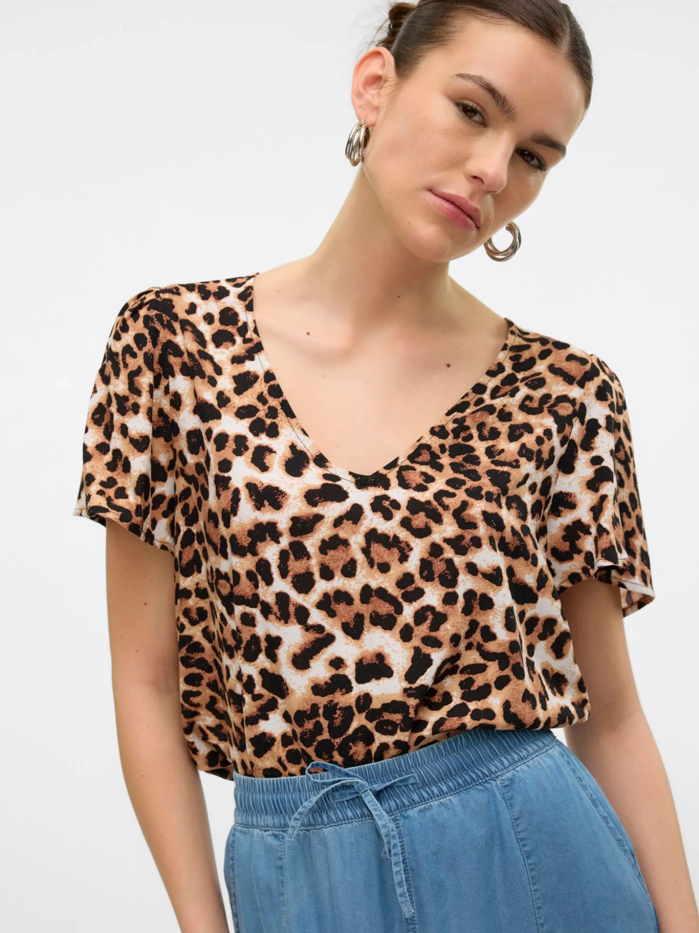 VMEASY JOY V-NECK SS BLOUSE WVN GA