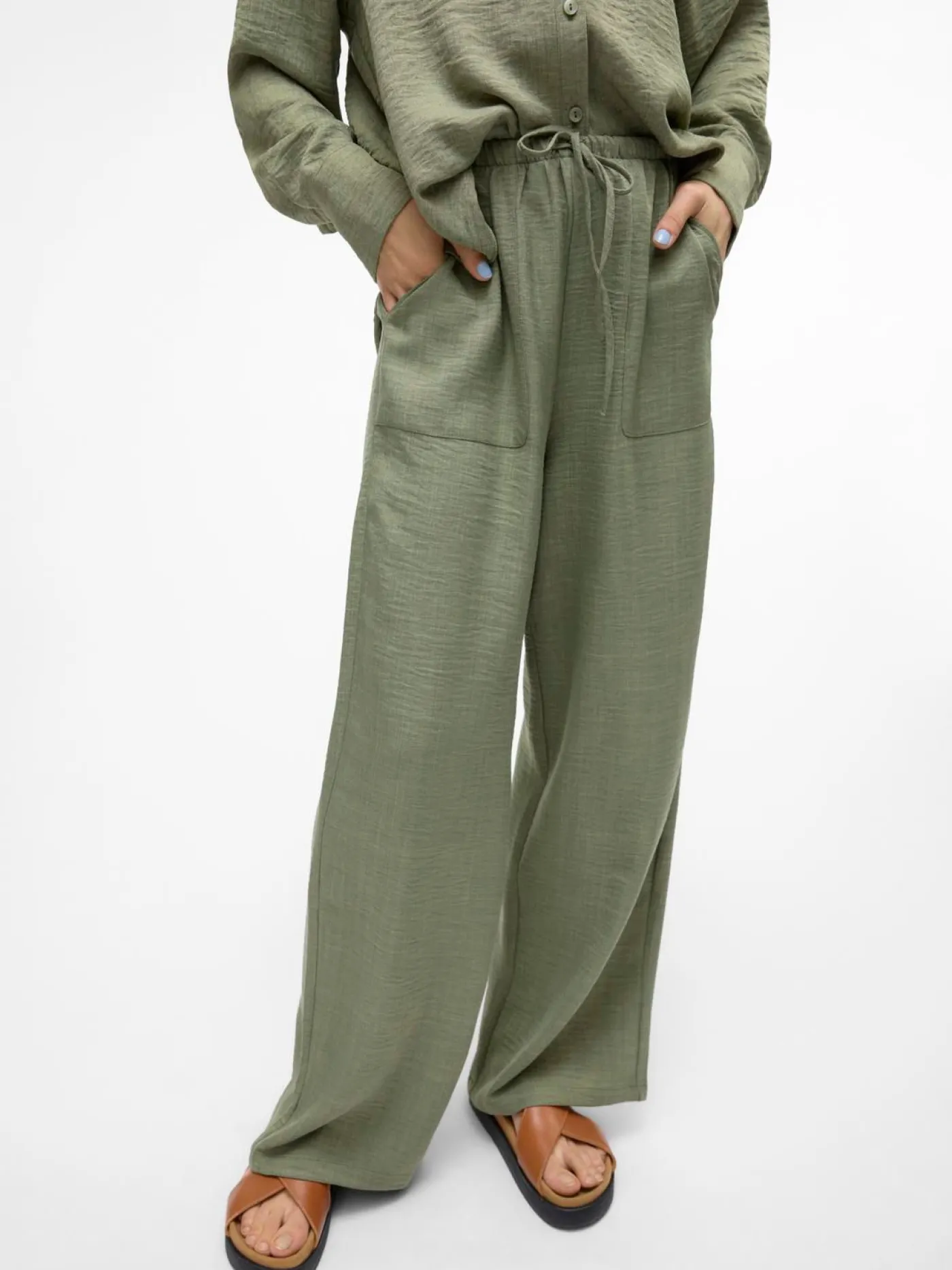 VMMELANEY HW LOOSE PANT WVN GA NOOS