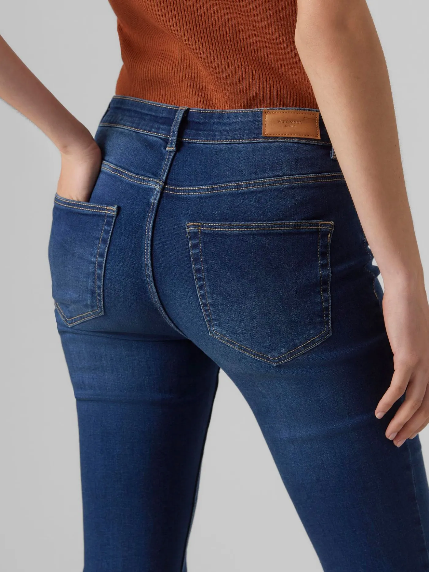 VMSCARLET MR SKN FLARED J VI3344 GA