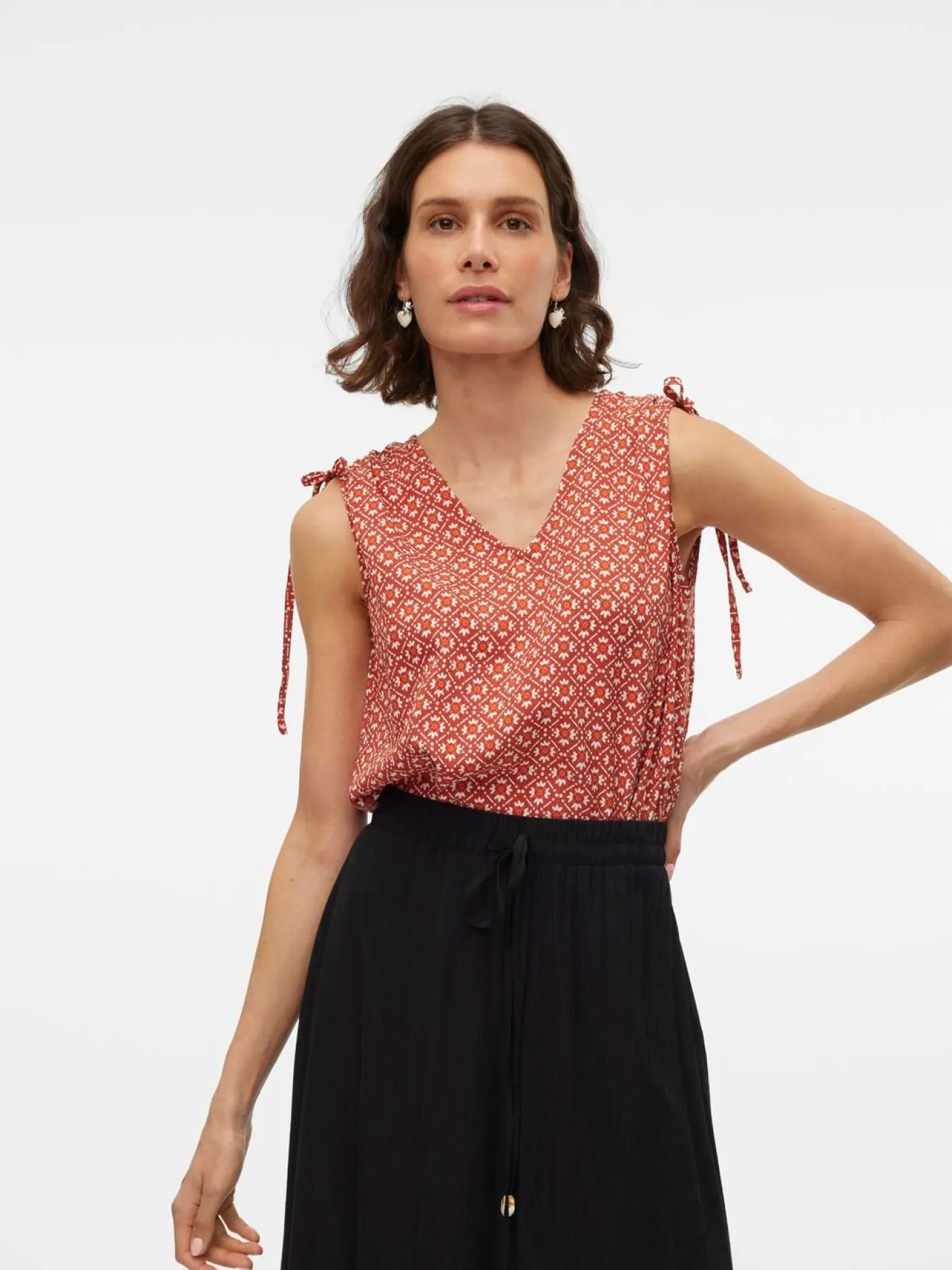 VMSHIVE S/L V-NECK TOP WVN EXP