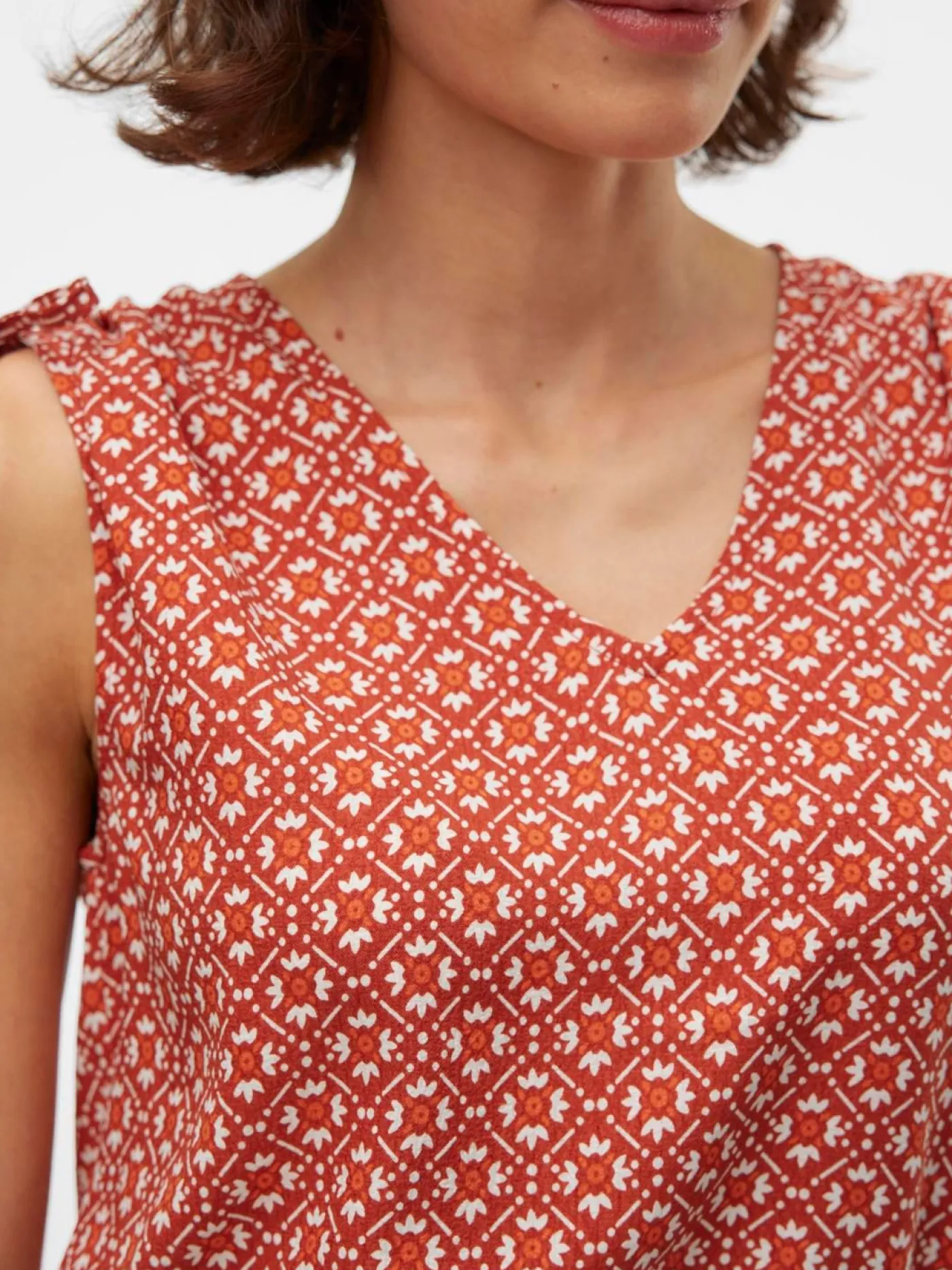 VMSHIVE S/L V-NECK TOP WVN EXP